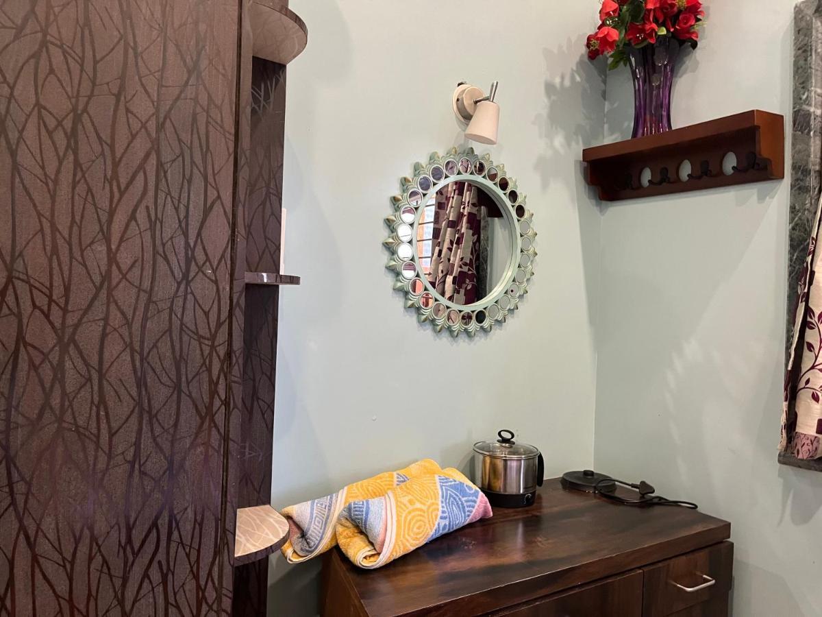 Bed and Breakfast Rutu Enclave Муруд Экстерьер фото