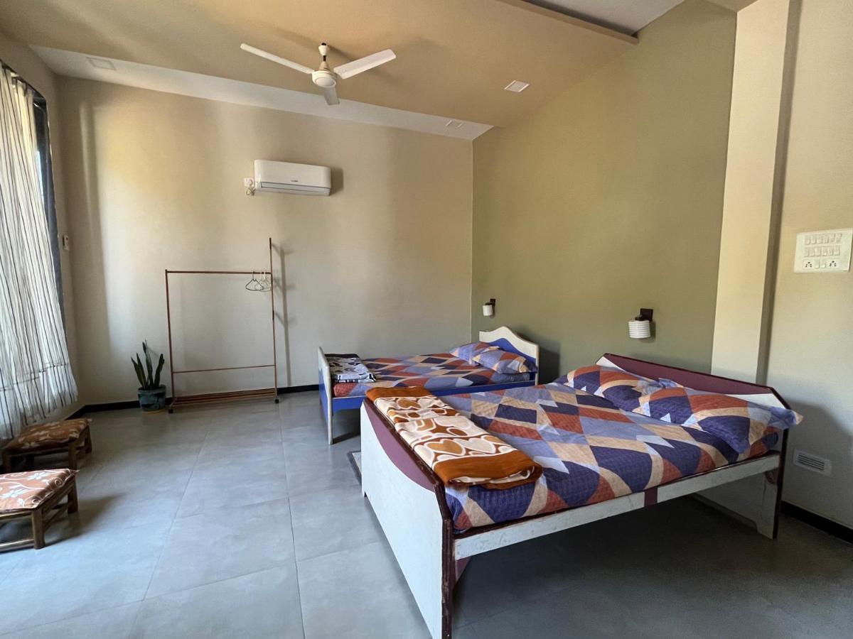 Bed and Breakfast Rutu Enclave Муруд Экстерьер фото