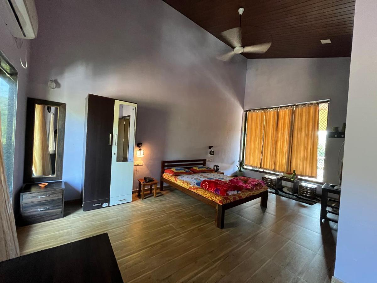 Bed and Breakfast Rutu Enclave Муруд Экстерьер фото