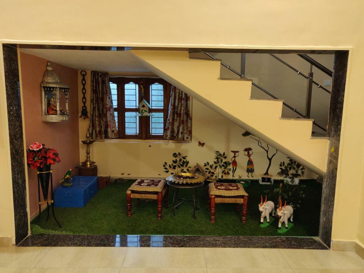 Bed and Breakfast Rutu Enclave Муруд Экстерьер фото