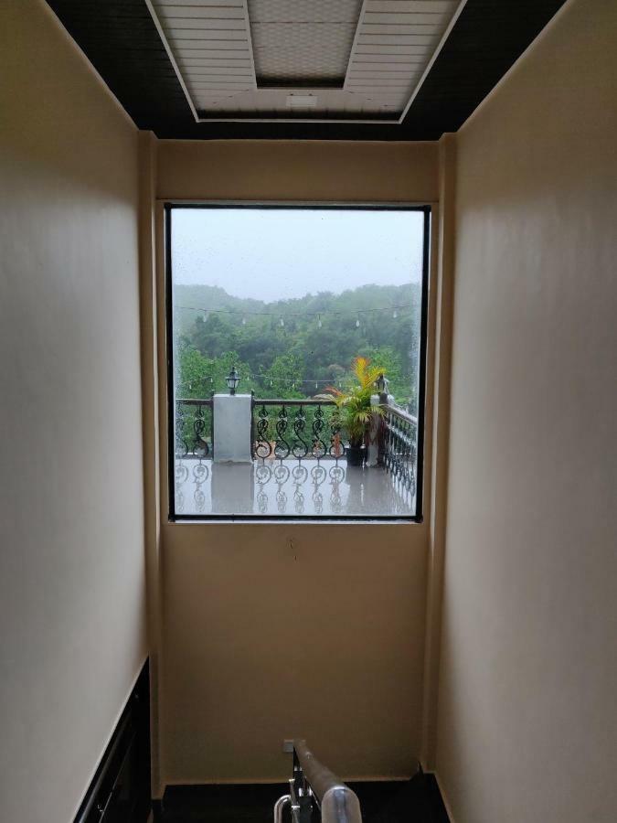 Bed and Breakfast Rutu Enclave Муруд Экстерьер фото